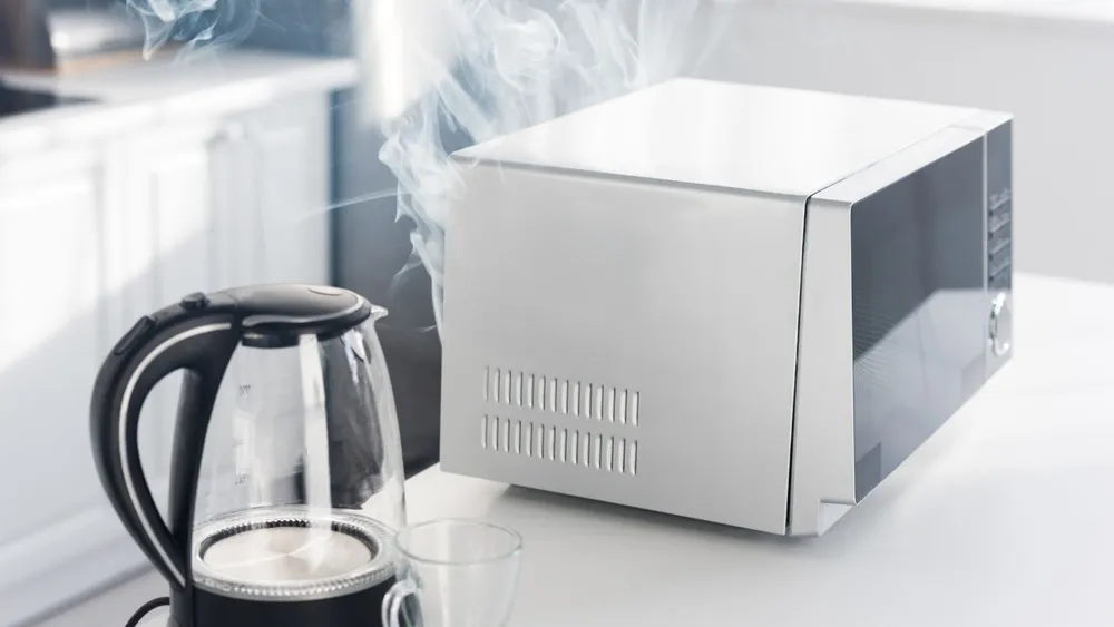 Electric Kettle vs Microwave: Which is Best for Boiling Water?